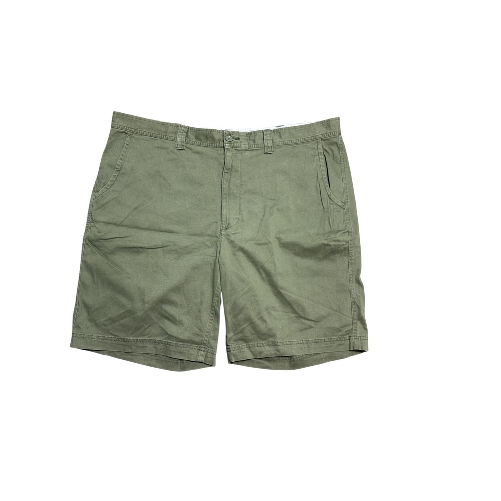 St.‎ John's Bay Shorts Mens 44 Green Chino Comfort Stretch 11 Inseam Casual